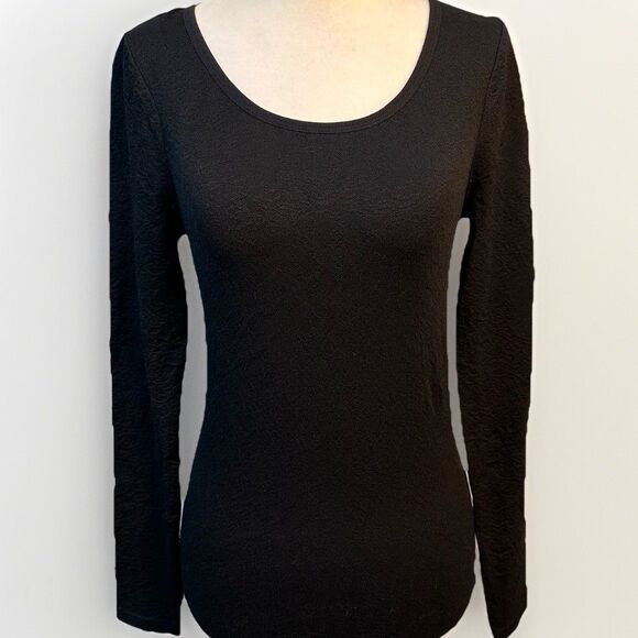 White House Black Market Tops - WHBM FORME Black Seamless Jacquard Scoop Neck Tee Size XS NWT